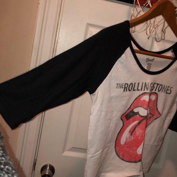 🌹Super Cute ‘The Rolling Stones’ T-Shirt! - Picture 5 of 7